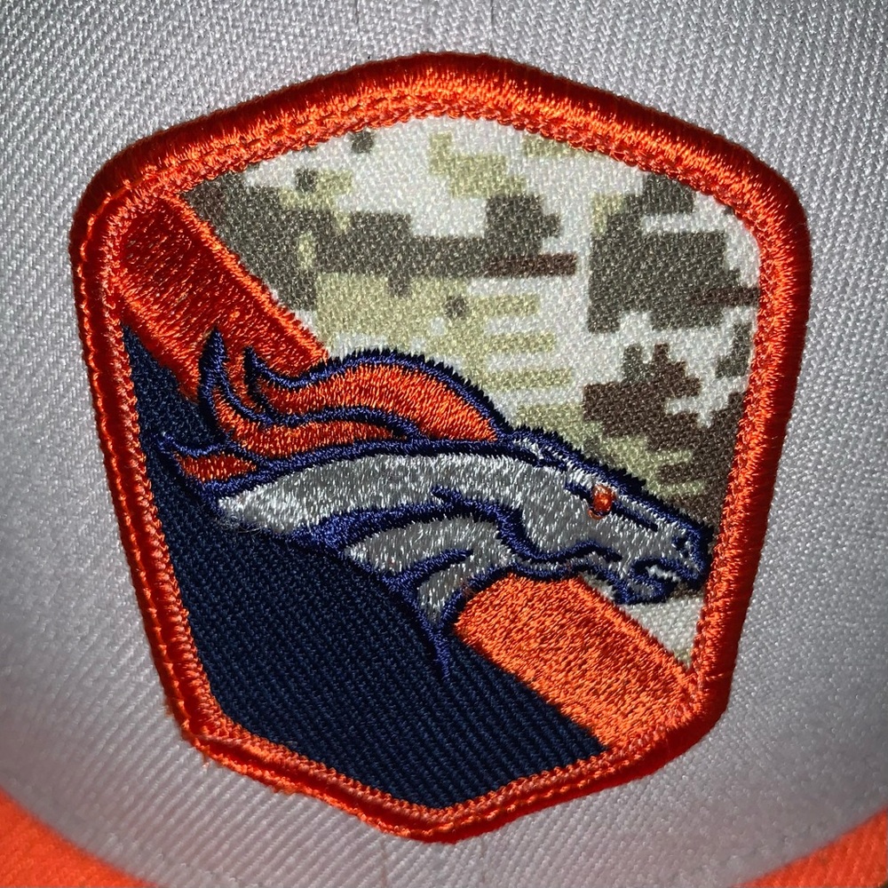 Denver Broncos New Era Stone/Orange ‘23 Salute To Service 59FIFTY Fitted Hat-New - Picture 6 of 10